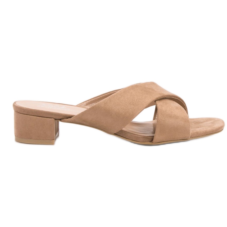 Small Swan Elegáns velúr papucs barna Small Swan Elegáns velúr papucs barna