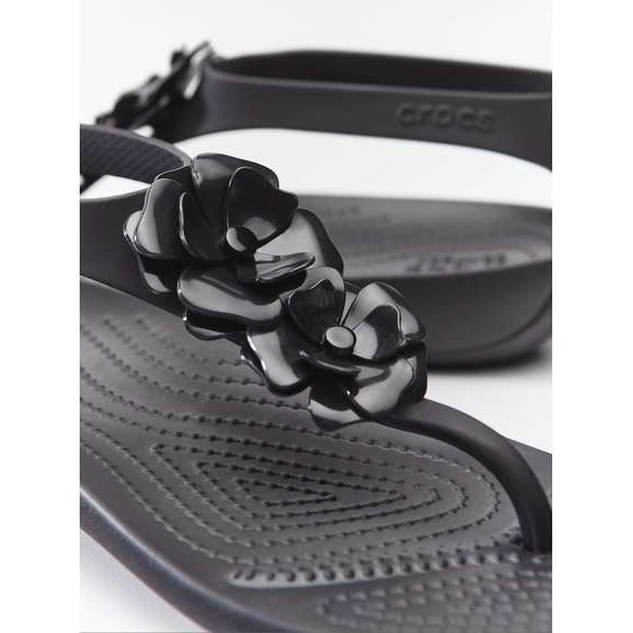 Crocs Serena Embellish Flip W 060 fekete fekete Crocs Serena Embellish Flip W 060 fekete fekete