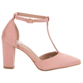 Primavera Rózsaszín szivattyúk egy oszlopon