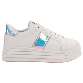 SHELOVET Fehér cipő a platformon