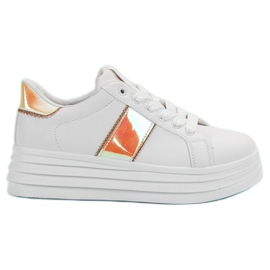 SHELOVET Fehér cipő a platformon