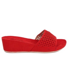 Piros áttört papucs JS-03 Piros