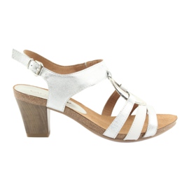 Caprice női szandál díszítéssel 28308 ezüst ovális fehér szürke