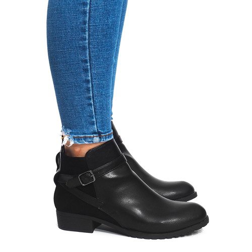 LM-201 fekete csizmával díszített LM-201 fekete csizmával díszített