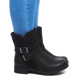 Meleg csizma csattal B0-178 fekete