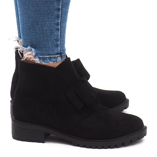 Velúr csizma AT-0625 fekete Velúr csizma AT-0625 fekete