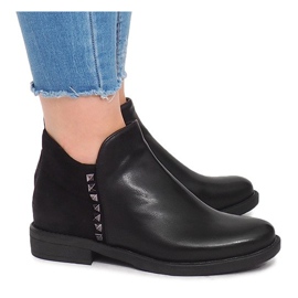 Csizma cipzárral WW070A fekete Csizma cipzárral WW070A fekete