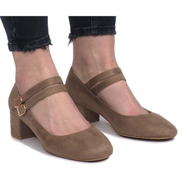 Bézs színű szivattyúk a Tamara oszlopon