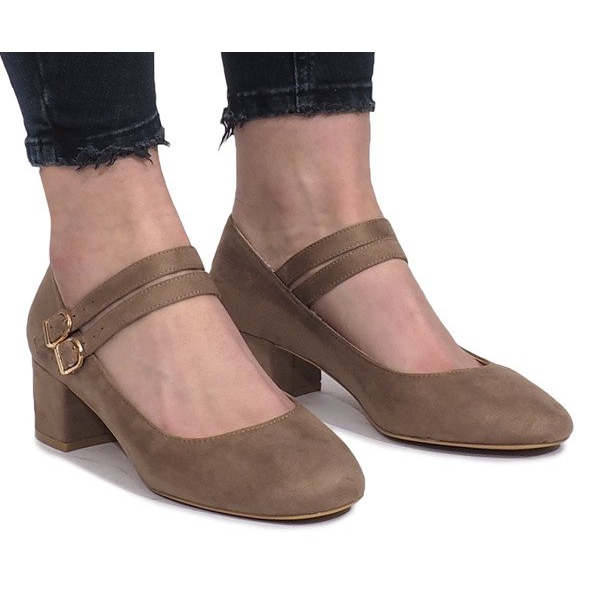 Bézs színű szivattyúk a Tamara oszlopon