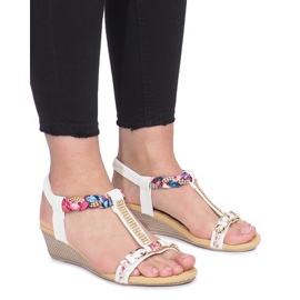 Fehér szandál finom Ruixin ék sarkán Fehér szandál finom Ruixin ék sarkán