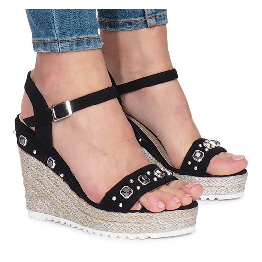 Fekete szandál a Glam Shine ék sarkán