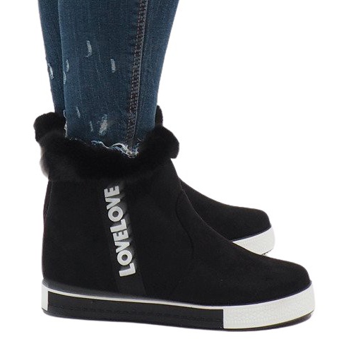 Fekete, szőrme bélelt velúr csizma NB252P-1