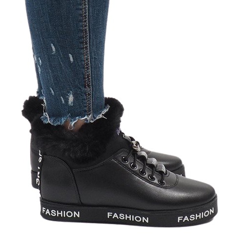 Fekete GF-ZM106 szőrme bélésű csizma