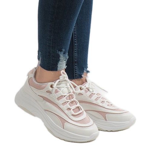 Divatos fehér sportcipő BO-15