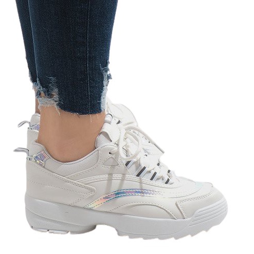 Divatos fehér sportcipő BO-62