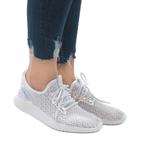 Fehér hálós sportcipő G8347-1