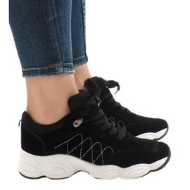 Fekete W5 edzőcipők