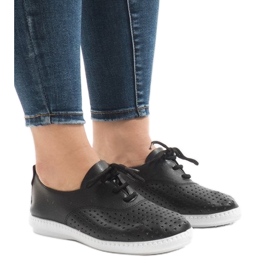 Fekete áttört cipők HR61116