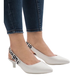 Fehér szivattyúk B-45 sarkon