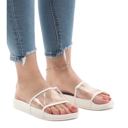 Fehér, átlátszó papucs 815