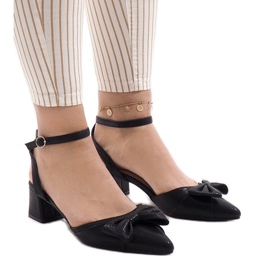 Fekete magas sarkú szandál 1702-2 Fekete magas sarkú szandál 1702-2