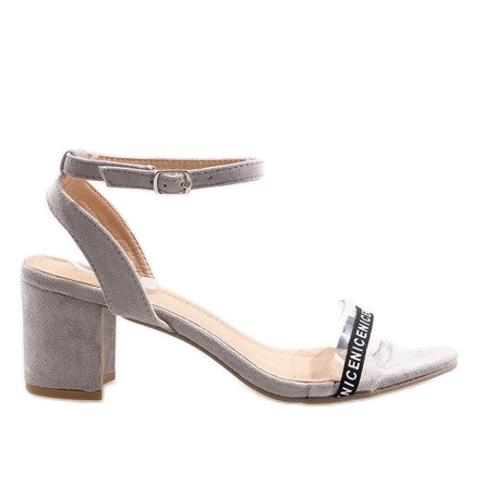 Szürke szandál a velúr posta S-7347 bézs