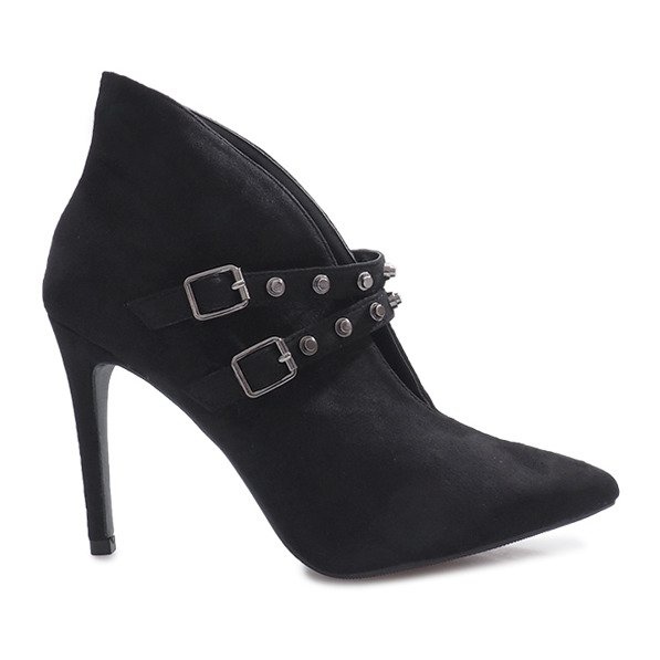 Fekete csizma tűsarkú Karine