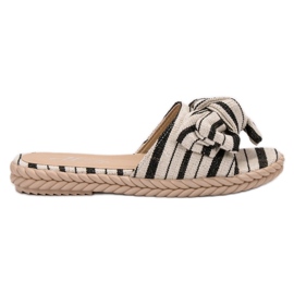 SHELOVET Papucs íjjal fehér SHELOVET Papucs íjjal fehér