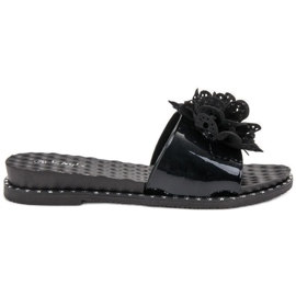 Kayla Fekete gumi papucs