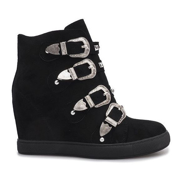 Fekete velúr cipők Maya csatokkal