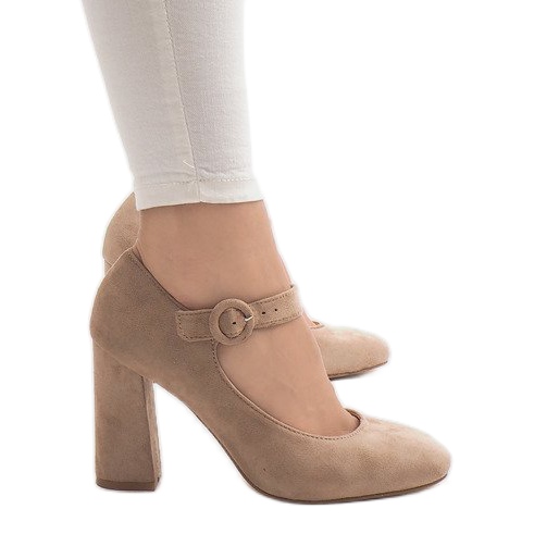 Bézs színű szivattyúk az M083 oszlopon