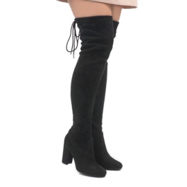 Fekete velúr csizma a ZH811 oszlopon Fekete velúr csizma a ZH811 oszlopon