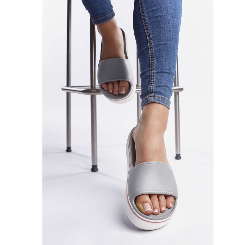 Crocs Crocband Platform Slide 04M világosszürke rózsa