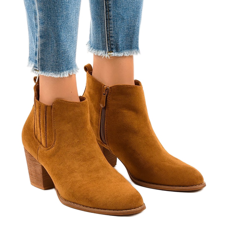 Teve velúr bokacsizma az SA-3338 oszlopon barna