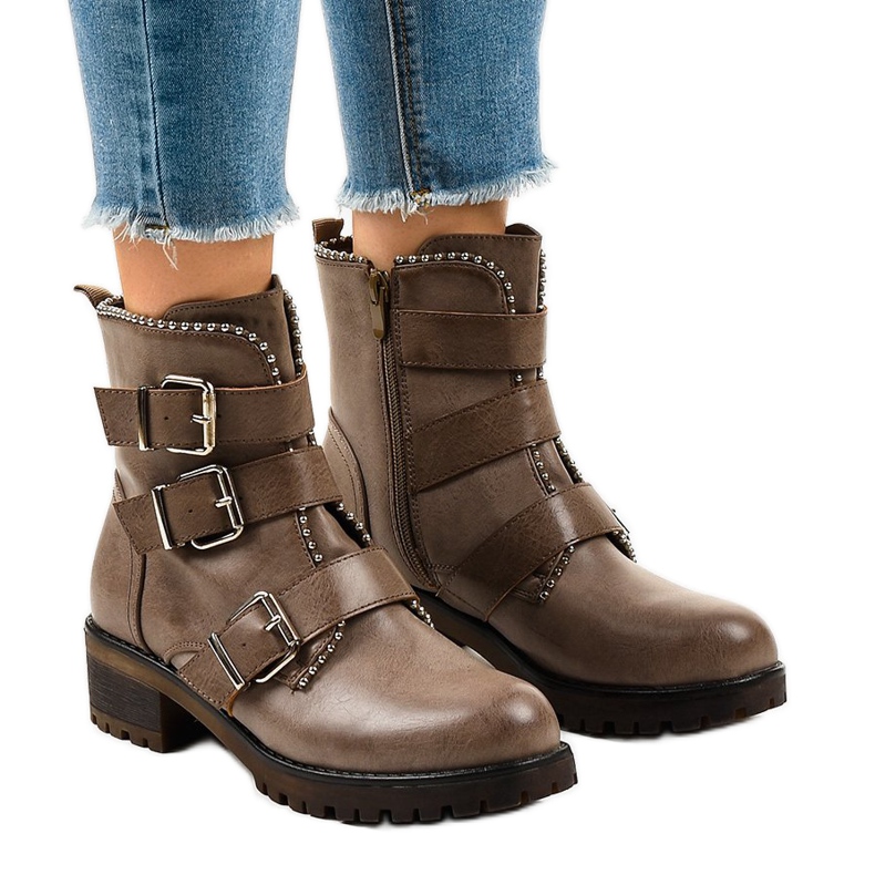 Zöld női csizma masszív C569 talpon