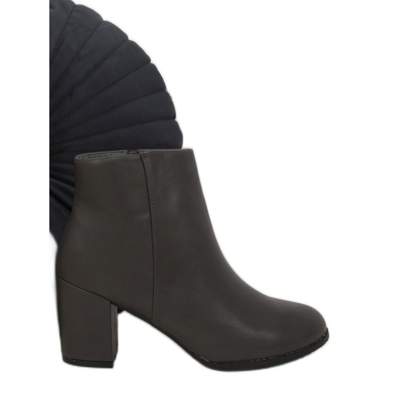 Klasszikus szürke magassarkú 77-71 Szürke Klasszikus szürke magassarkú 77-71 Szürke