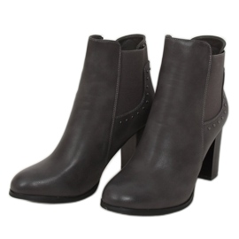 Klasszikus szürke magassarkú szürke 88097 Szürke