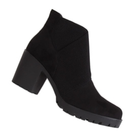 Fekete magas sarkú csizma BH151-KB Fekete