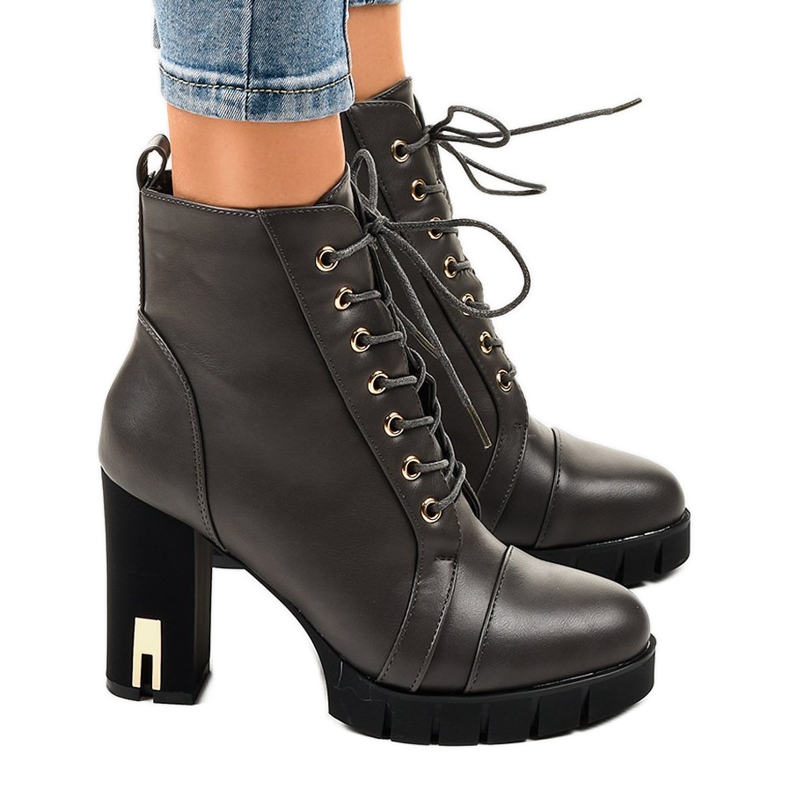 Meleg csizma egy oszlopon, K-9925 cipzárral szürke