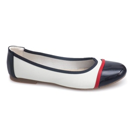 Lakkozott balerina 336 fehér fekete