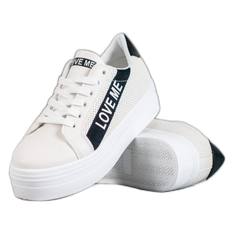 SHELOVET Fehér cipő a platformon