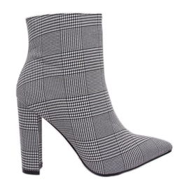 Fekete magas sarkú csizma NS053P Houn Dstooth