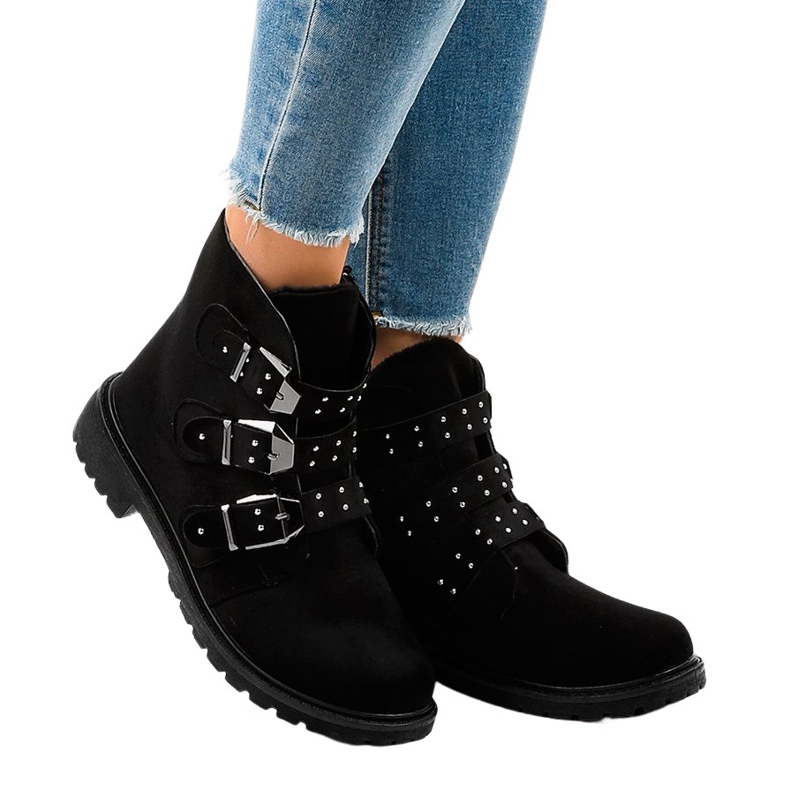 Fekete velúr lapos bokacsizma TL95-1 csatokkal