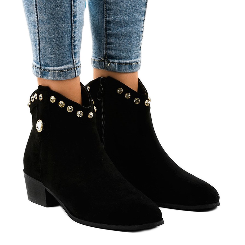 Fekete velúr csizma JH356 díszítéssel