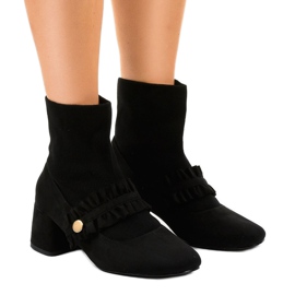 Fekete velúr szivattyúk a JM8118Y oszlopon