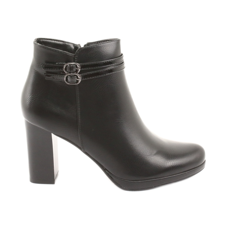 M.Daszyński Női csizma a poszton fekete