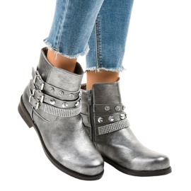 Szürke csizma gazdagon díszített LL179