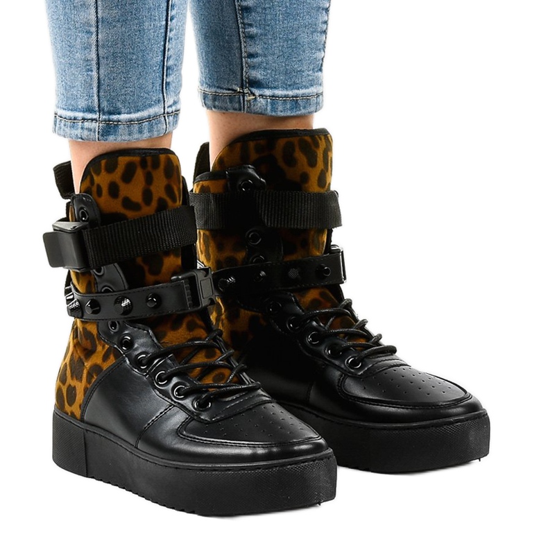 Fekete lapos cipők Y-205 sokszínű