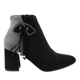 Fekete velúr bokacsizma a H372 oszlopon szürke