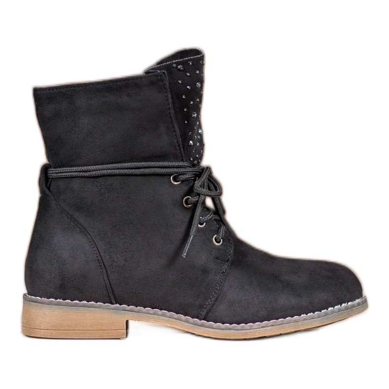 Csizma kristályokkal fekete